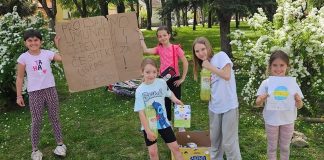 Djeca iz župe u Vinkovcima prodavala limunadu i novac donirala Caritasu