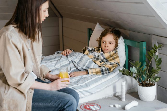 Influencerica reklamira 