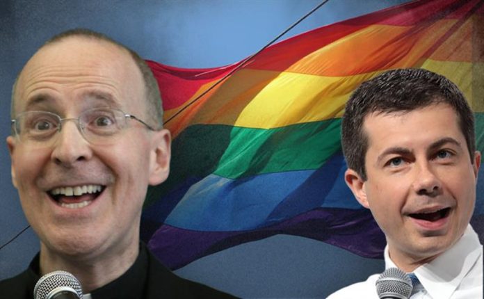 Katolički svećenik usporedio homoseksualno roditeljstvo sa Svetim Trojstvom