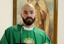 Don Mirko komentirao žensko odijevanje