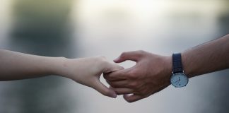 Voli svoju ženu onako kako je Isus voli: 10 lekcija za muževe