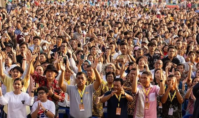 Čak 1900 ljudi predalo se Isusu na evangelizacijskom događaju u Indoneziji