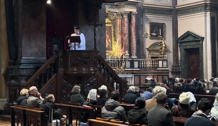 Svećenik pozvao katoličke zastupnike koji su glasali za pobačaj i eutanaziju da se suzdrže od primanja euharistije