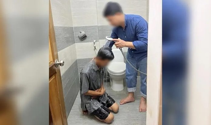 Mladić je zbog straha od vjerskog progona kršten u kupaonici