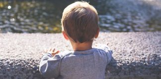 Italija u šoku Dječak (2) izgubio život dok se igrao ispred kuće