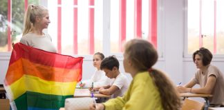 Učitelji u Kanadi ostali bez posla jer ne žele slaviti LGBT ideologiju