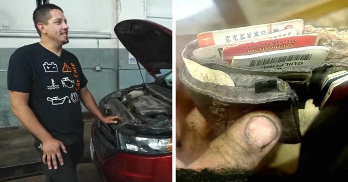 Automehaničar pronašao novčanik izgubljen 11 godina u motoru automobila i vratio ga vlasniku
