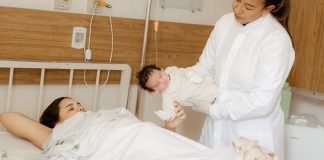 Roditelji su se opraštali od bebe koju su liječnici proglasili mrtvom, a onda se dogodilo čudo