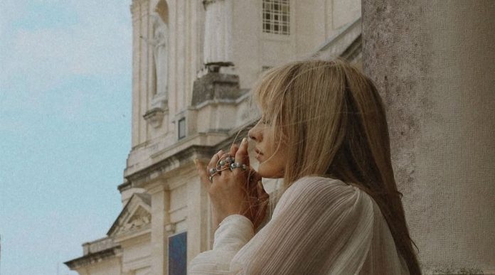 Albina Grčić