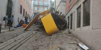 U stravičnoj nesreći je poginulo najmanje 15 ljudi