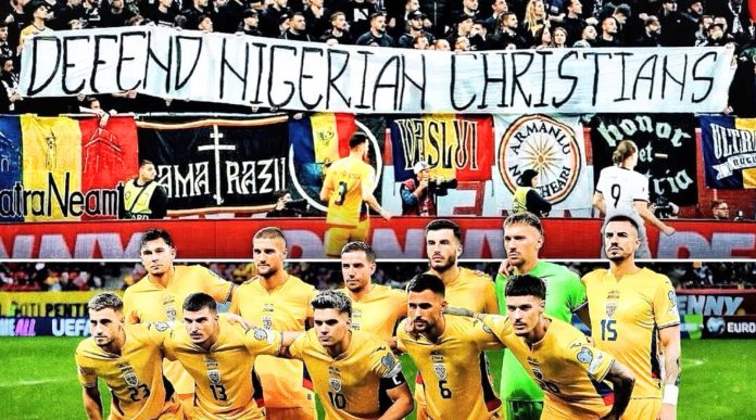 Rumunjski navijači držali golemi transparent s naslovom 