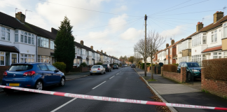 Afganistanac izbo troje ljudi u Londonu, jedan je preminuo