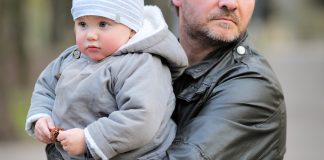 Stranac oteo dijete (2) od majke, prolaznici spriječili tragediju