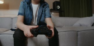 Zalutali metak ubio dječaka koji je igrao videoigre u svojoj sobi