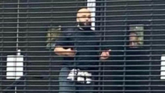 Ovo je terorist iz Manchestera koji je izbo nožem ljude u sinagogi