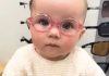 Beba je dobila naočale: Prvi put jasno je vidjela svijet i raznježila čitav internet Beba je dobila naočale: Prvi put jasno je vidjela svijet i raznježila čitav internet
