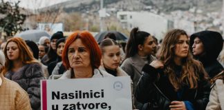 Žene i djevojke danas su u Mostaru bile u prosvjednoj šetnji za Aldinu