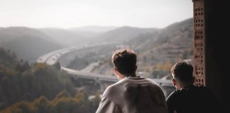 Braća su mislila da ih je majka napustila, a nakon 22 godine su saznali bolnu istinu