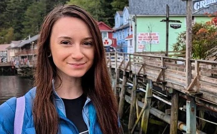 Muškarac zadavio djevojku tijekom odnosa, snimao, pa je zakopao u kuferu