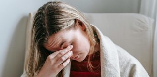 Djevojka je mislila da je oko svrbi zbog prehlade, no bila je to smrtonosna infekcija