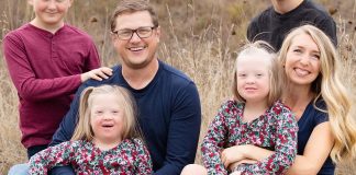 Liječnici su joj šest puta rekli da pobaci blizanke jer imaju Downov sindrom, a ona danas uživa s njima