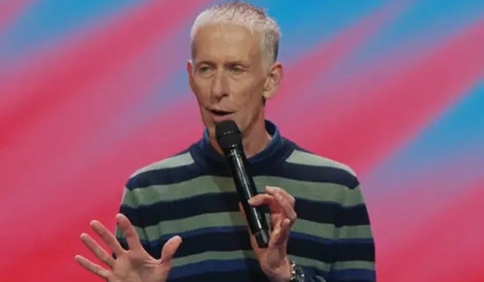 Istaknuti pentekostni pastor odstupio od službe nakon optužbe bivše članice crkve