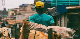 Muslimanski otac u Ugandi je izbo sina na smrt jer je prešao na kršćanstvo.