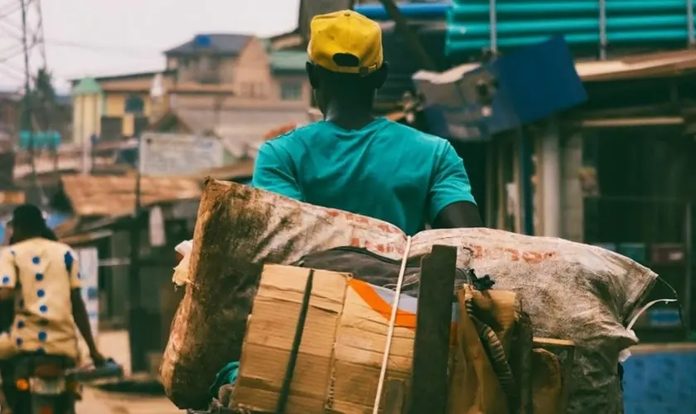 Muslimanski otac u Ugandi je izbo sina na smrt jer je prešao na kršćanstvo.