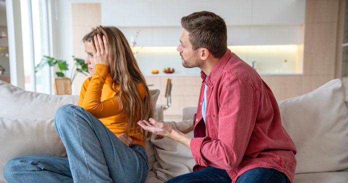 Zašto s nekim ne biste trebali biti u vezi