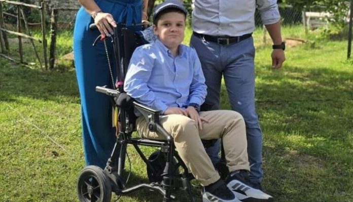 Danijel (11) svaki dan ide na terapije i rehabilitaciju: Hitno mu je potrebna naša pomoć