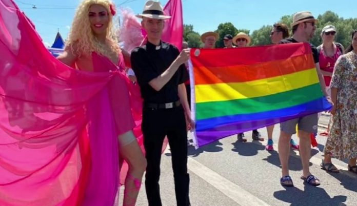 Njemački biskupi suočavaju se s kritikama: Imenovali su svećenika umiješanog u homoseksualni skandal u odbor za žrtve zlostavljanja