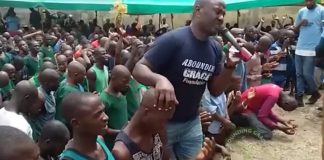 Zatvorenici u Nigeriji slave Isusa tijekom zatvorske službe