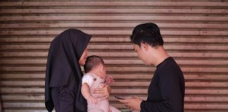 Jedna muslimanska obitelj iz Austrije već dulje vrijeme trpi zlostavljanje susjede koja ih, kako tvrde, lažnim prijavama i napadima pokušava istjerati iz stana.