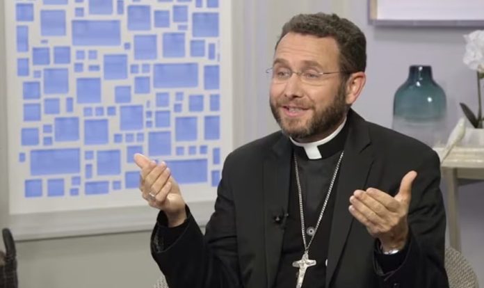 Dirljivo svjedočanstvo biskupa: Doktor je majci rekao da sam ‘nakaza’ koju treba pobaciti