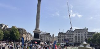 Tisuće kršćana okupile se u središtu Londona da proslave Isusa
