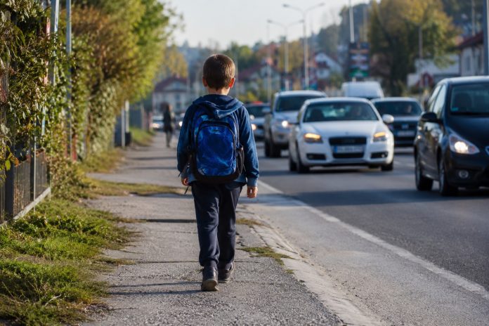 Potrebne molitve: Automobil udario dječaka, hitno prevezen u bolnicu