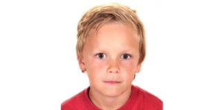 U Zagrebu nestao Petar (12), policija moli za pomoć U Zagrebu nestao Petar (12), policija moli za pomoć