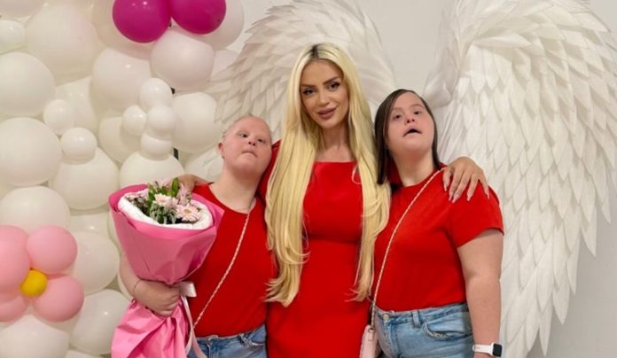 Majci iz Crne Gore, koja odgaja blizanke s Downovim sindromom, rekli da kćeri stavi u Dom