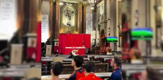 Katolička crkva u Madridu pretvorena je u prostoriju za praćenje Svjetskog prvenstva Katolička crkva u Madridu pretvorena je u prostoriju za praćenje Svjetskog prvenstva