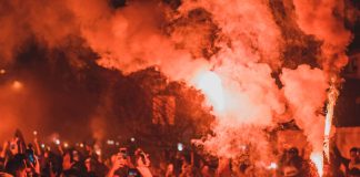 Kod škole u Kaštelima aktiviran topovski udar, pet djevojčica ozlijeđeno Kod škole u Kaštelima aktiviran topovski udar, pet djevojčica ozlijeđeno