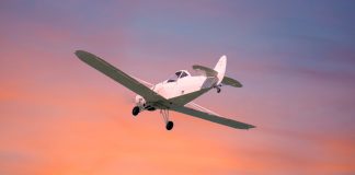 Avion se srušio na kuću u Njemačkoj, ima mrtvih
