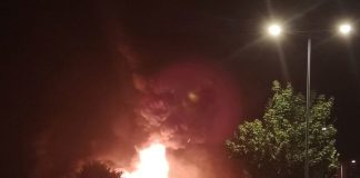 Veliki požar u Karlovcu: “Zatvorite prozore, isključite klime i ne približavajte se”