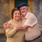 4 stvari za koje trebate zamoliti starije roditelje za oprost dok su još živi