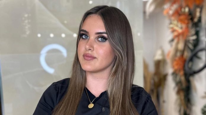 Škola se potresnom porukom oprostila od djevojke koja je poginula na Bradini