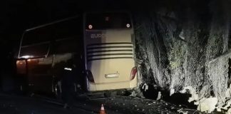 Autobus pun djece udario u stijenu u Crnoj Gori, petero ozlijeđeno