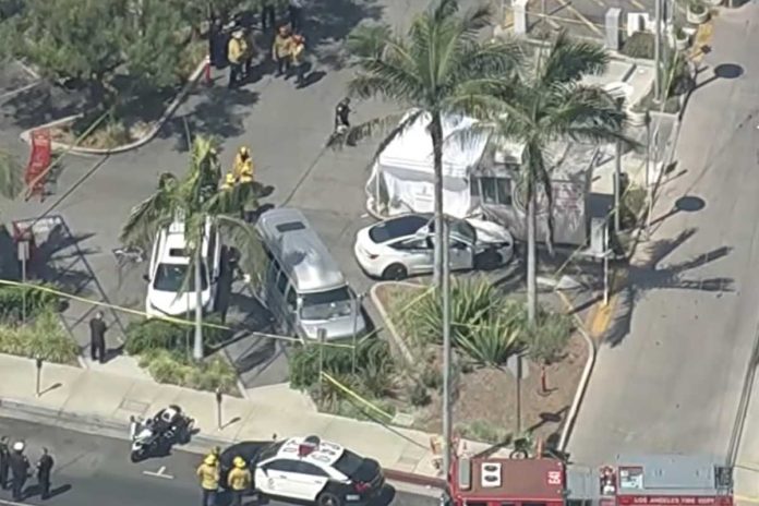https://people.com/1-dead-4-injured-driver-crashes-trader-joes-parking-lot-12108561