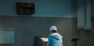 Kršćanski roditelji traže povratak sina (15) koji je prisilno preobraćen na islam