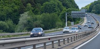 Dječak ustao sa sjedala i u posljednjoj sekundi spriječio katastrofu