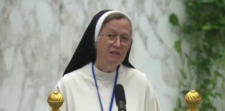 Vatikanska časna sestra iznenadila izjavom: "Isus je flertovao sa ženom na bunaru"
